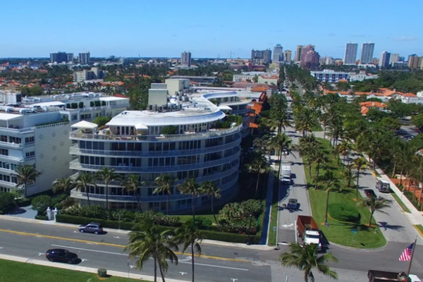 雙碳時代，什么樣的綠色建筑，能讓居住擁抱自然？